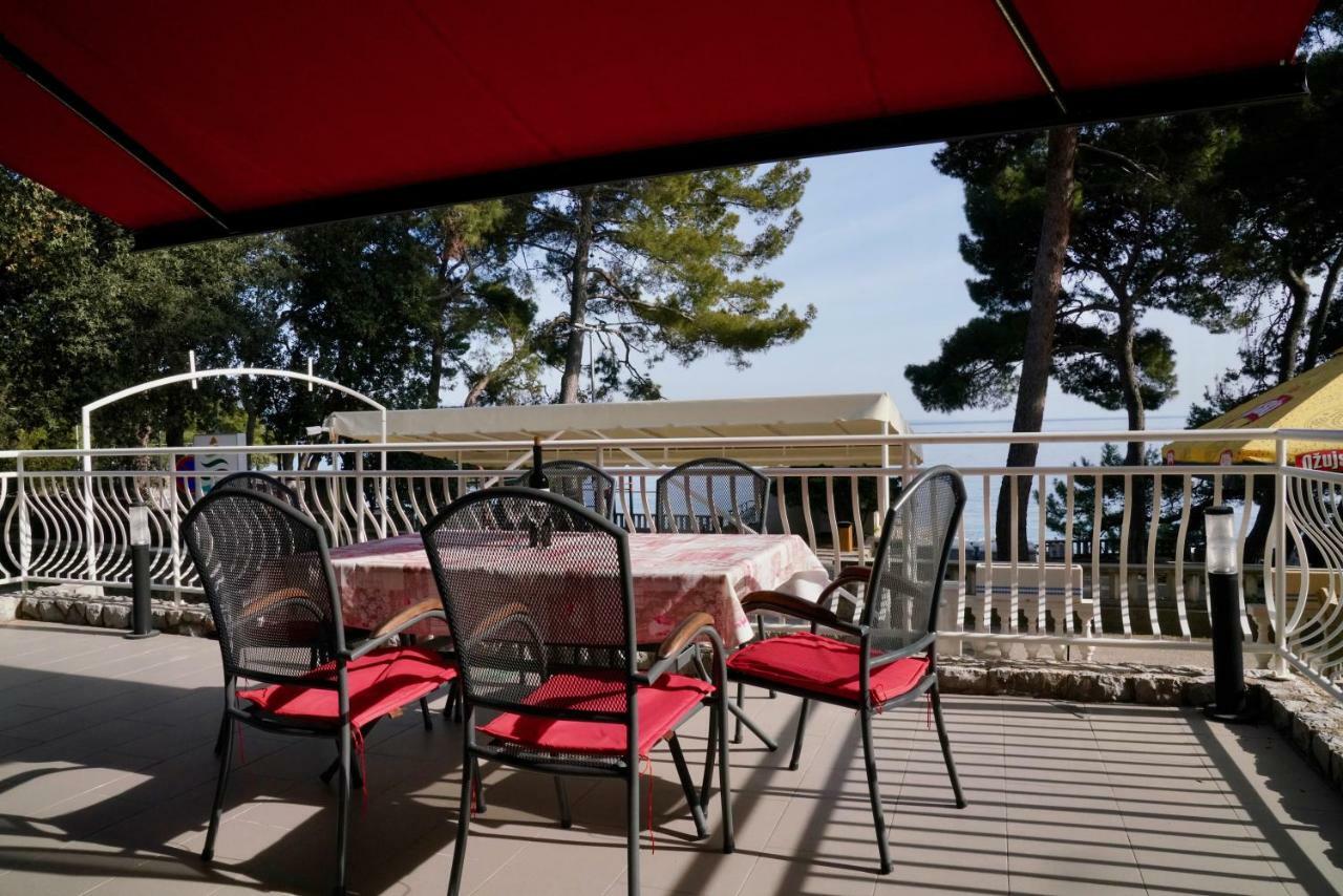 Sesar Apartments Krk - No. 1 Iva Krk Town Esterno foto